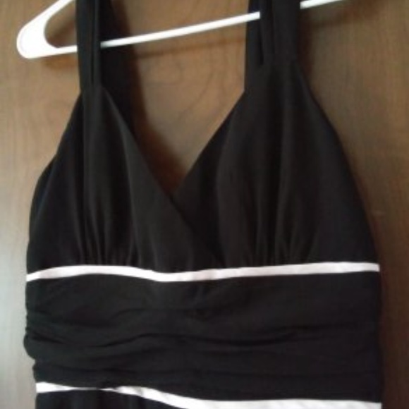 black/pink dress - Picture 5 of 8